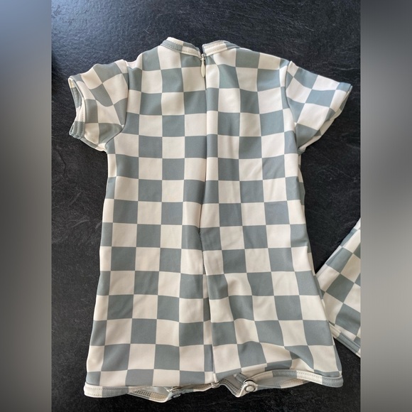 Rylee & Cru 3-6mo swim suit - Picture 4 of 4